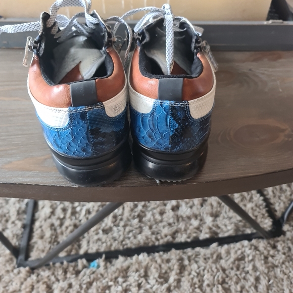 Snkr Sneakers In an Excellent condition up for grab. - Picture 4 of 4